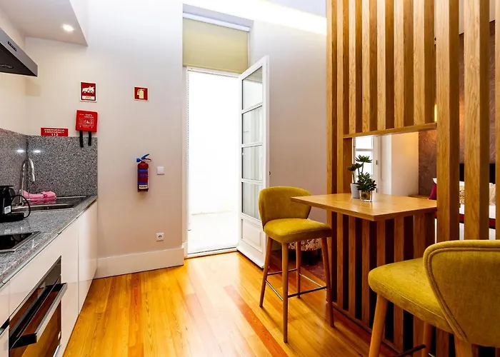 Mouzinho 129 - Medronheiro & Oliveira Oporto