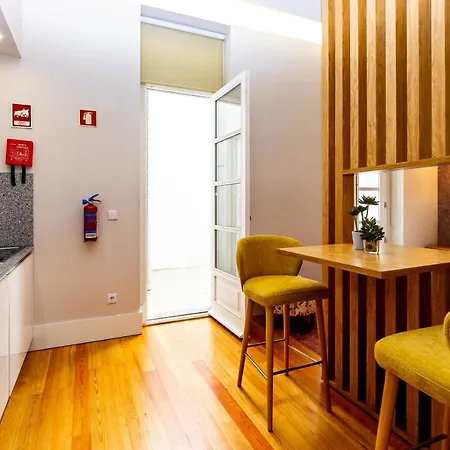 Mouzinho 129 - Medronheiro & Oliveira Oporto